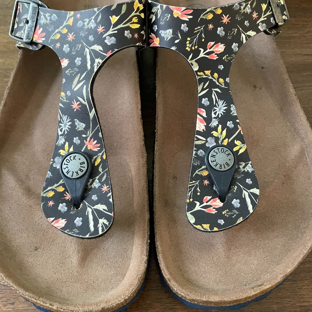 BIRKENSTOCK - VEGAN! Floral Gizeh Size 37 EU / 7 US